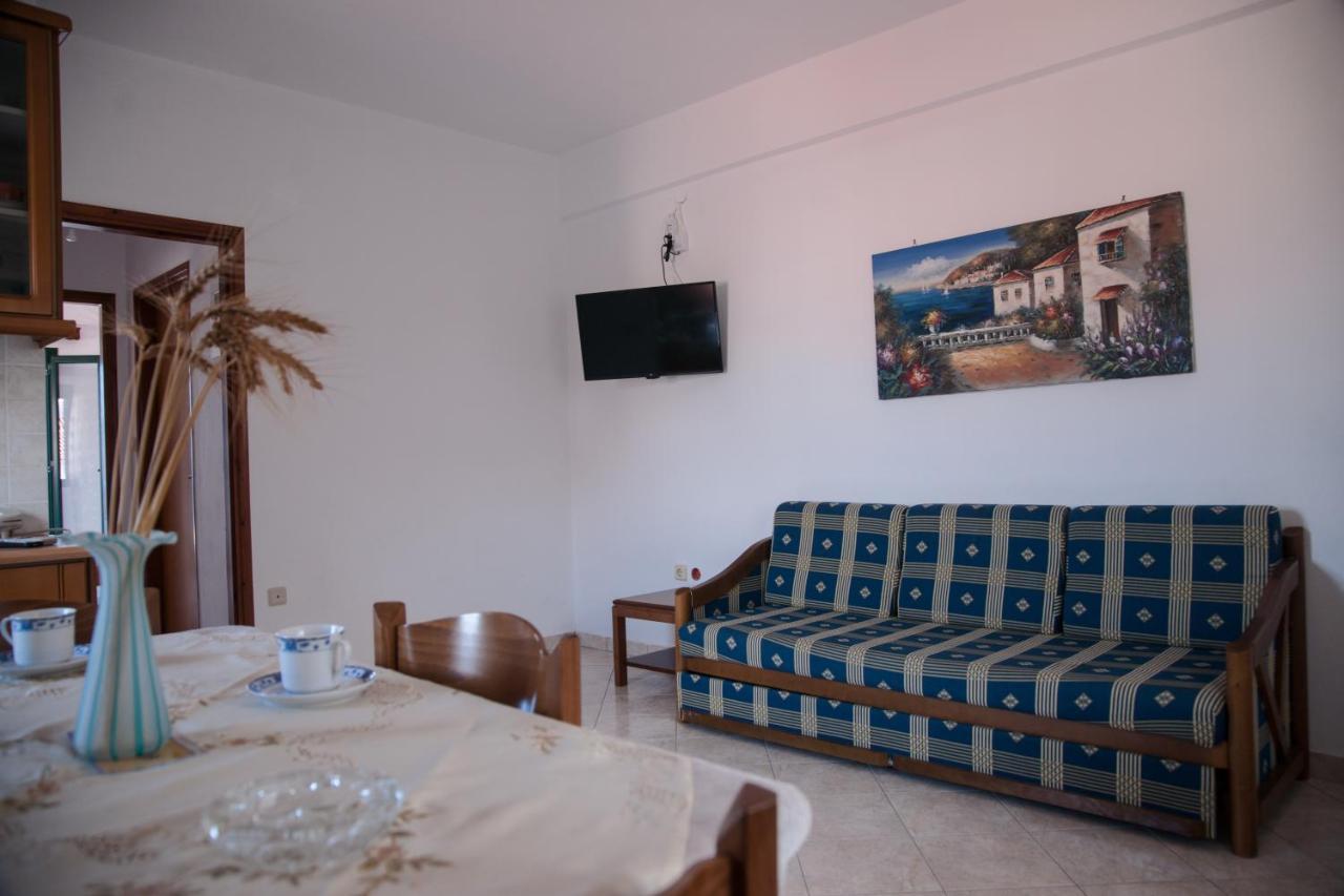 Maxis Apartment 2 Koróni Екстериор снимка
